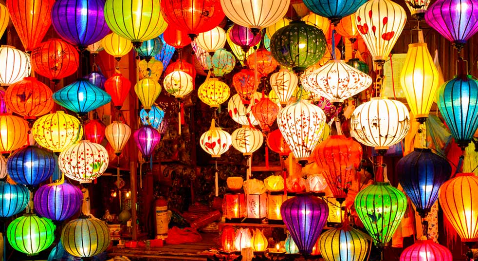 Khai mạc tour đêm đèn lồng làng cổ Đường Lâm